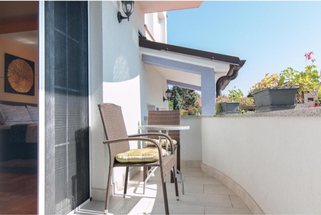 Apartment Antonella Fasana Fazana Exterior photo
