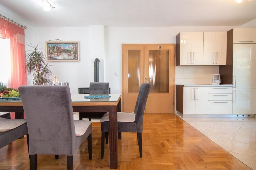 Apartment Antonella Fasana Fazana Exterior photo